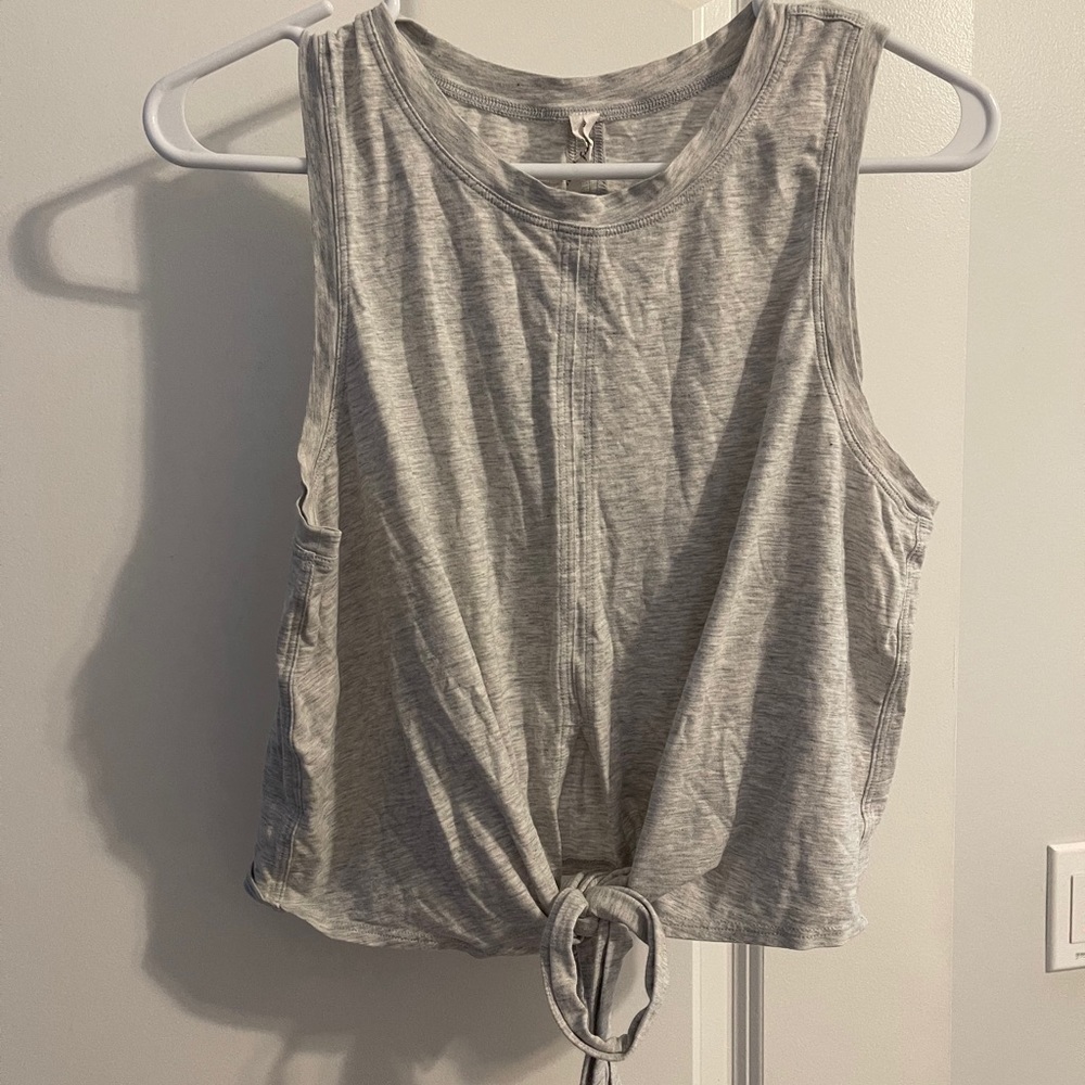 Lululemon top